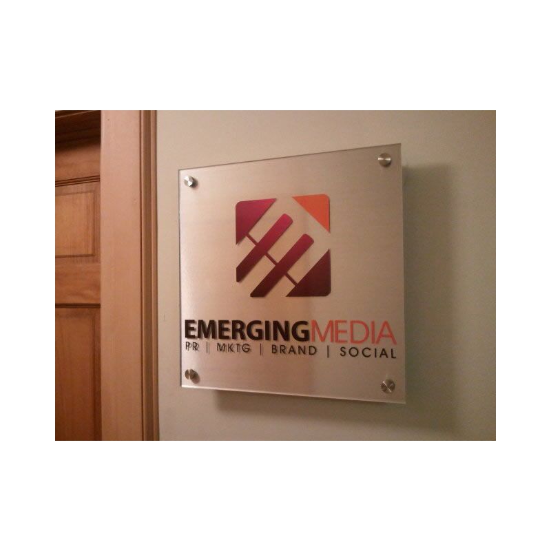 PLEXIGLASS CUSTOM SIGN 5MM – FULL COLOR ACRYLIC SIGNS - Image 1