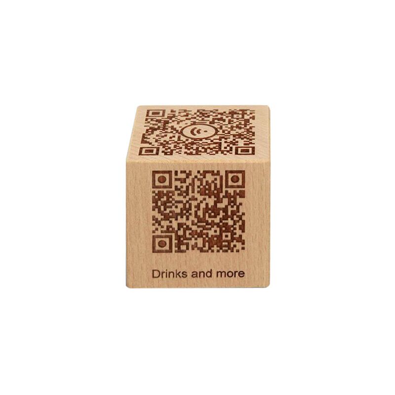 HT2236.jpg WOODEN QR CODE MENU – DOUBLE-SIDED BEECH BLOCK 4.9 X 4.9 X 4.9 CM - Image 1
