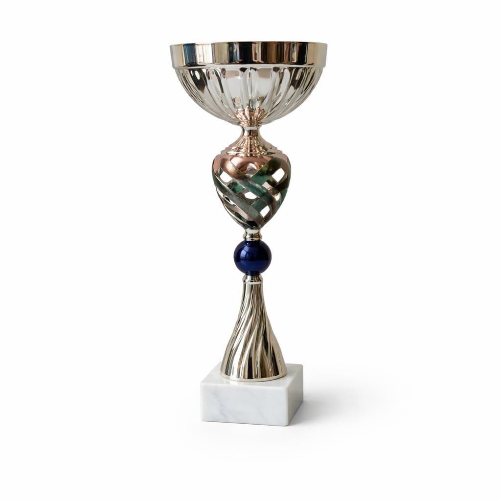 STAR LINE TROPHY 24CM - Image 1