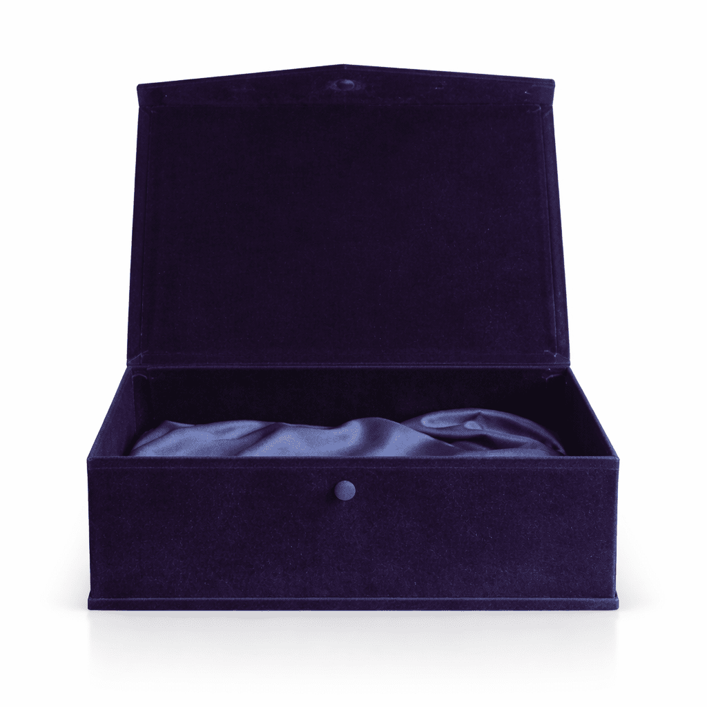 LUXURY SOFT VELVET GIFT BOX – 28.5 X 24.5 X 9.5 CM | ELEGANT PRESENTATION BOX - Image 1